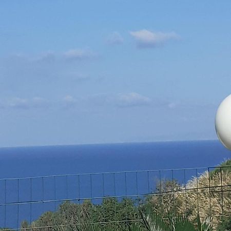 La Casa Delle Delizie Hotel Messina Buitenkant foto