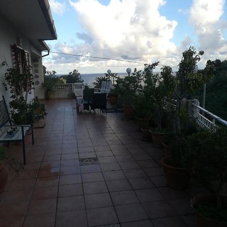 La Casa Delle Delizie Hotel Messina Buitenkant foto